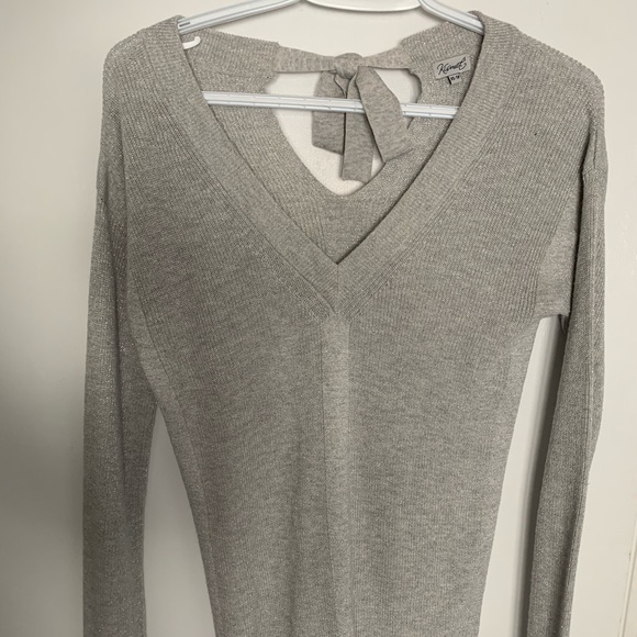 Sweater - Picture 1 of 3